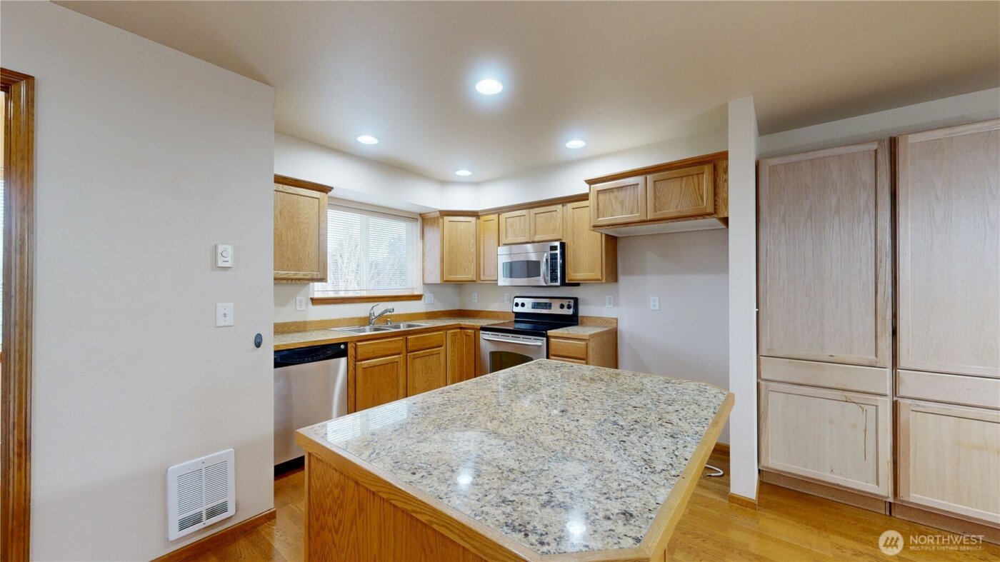 515 Neff Circle , Burlington, WA 98233