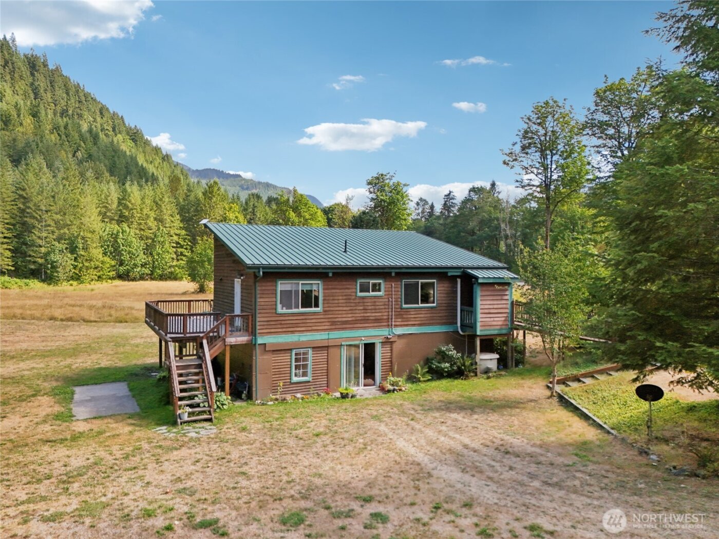 14341 State Route 530 , Concrete, WA 98237