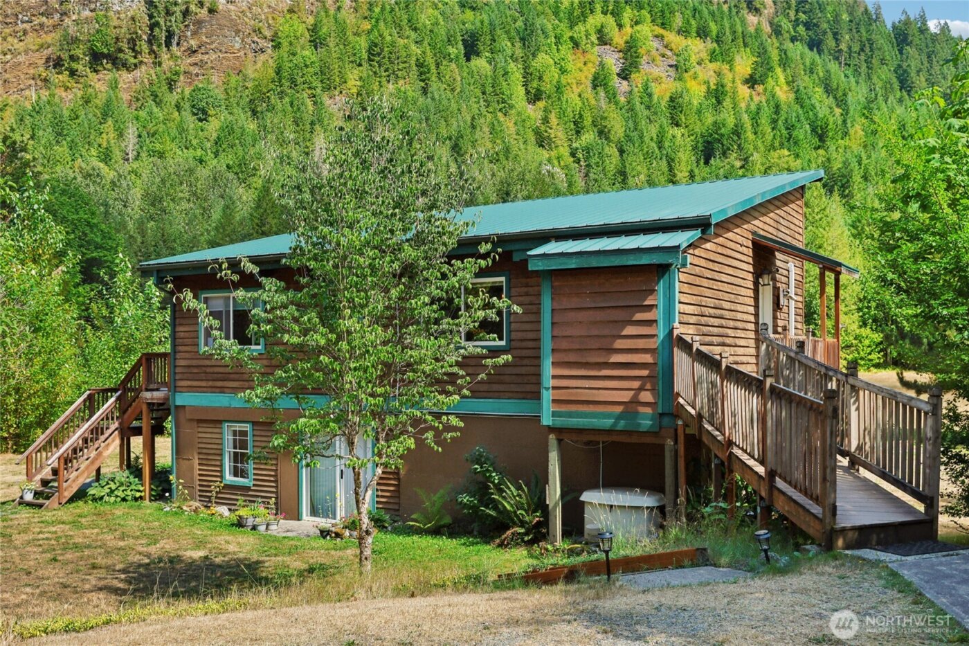 14341 State Route 530 , Concrete, WA 98237