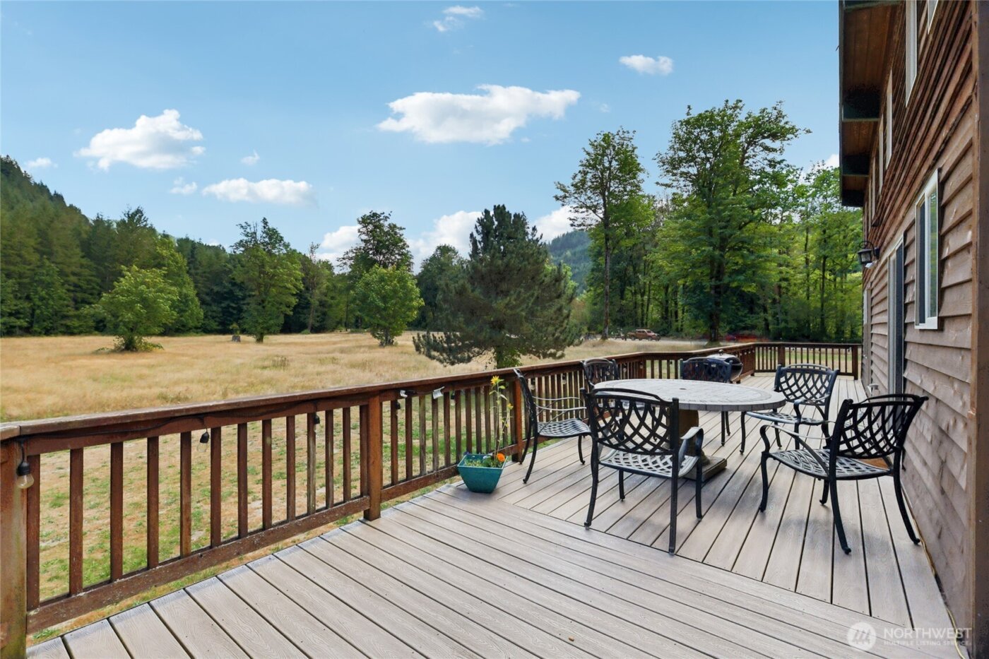 14341 State Route 530 , Concrete, WA 98237