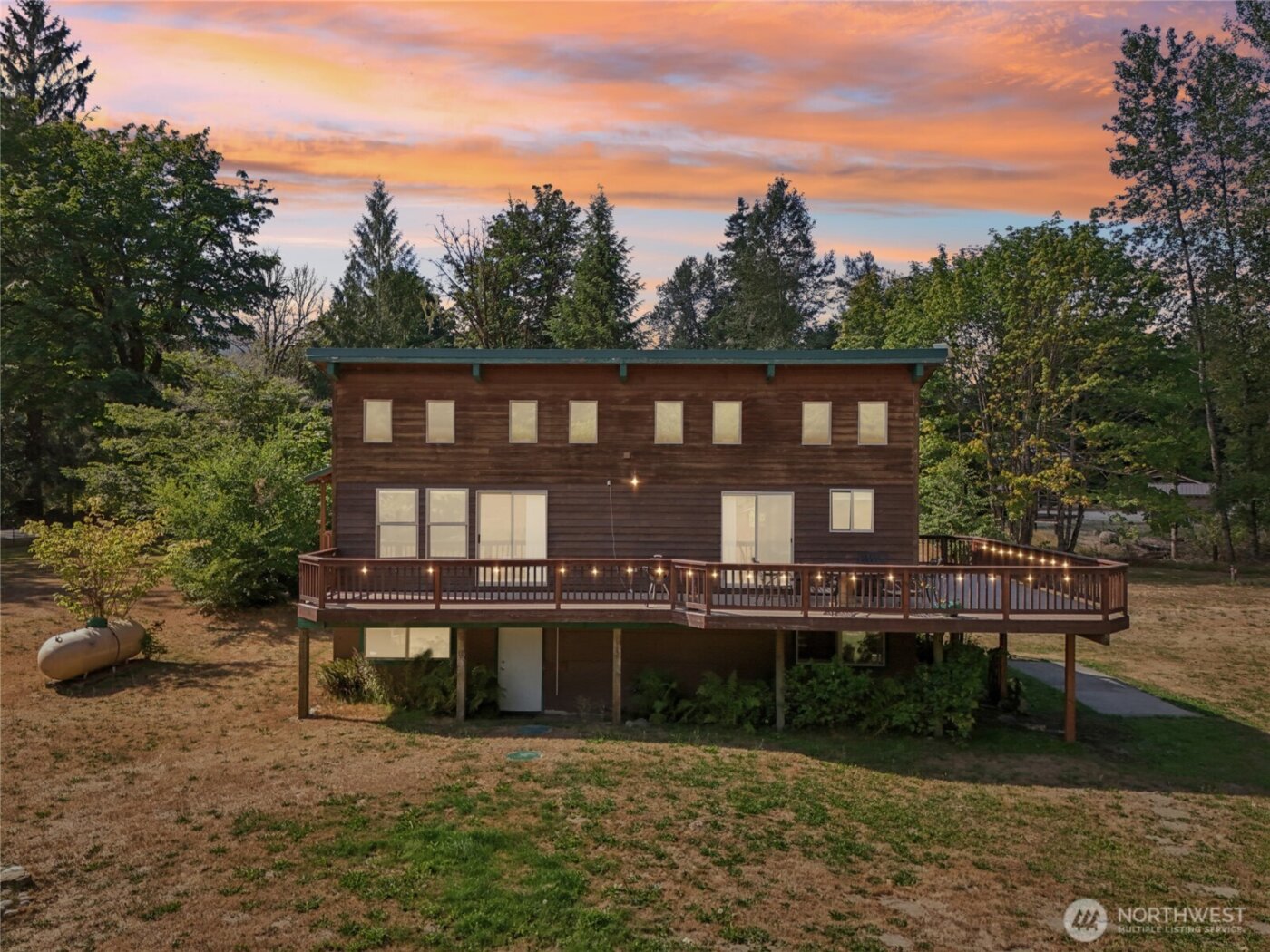 14341 State Route 530 , Concrete, WA 98237