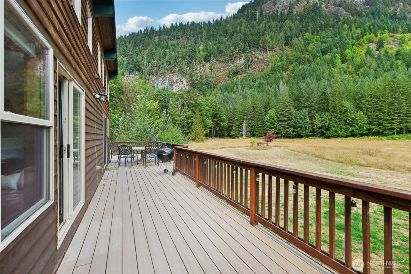 14341 State Route 530 , Concrete, WA 98237