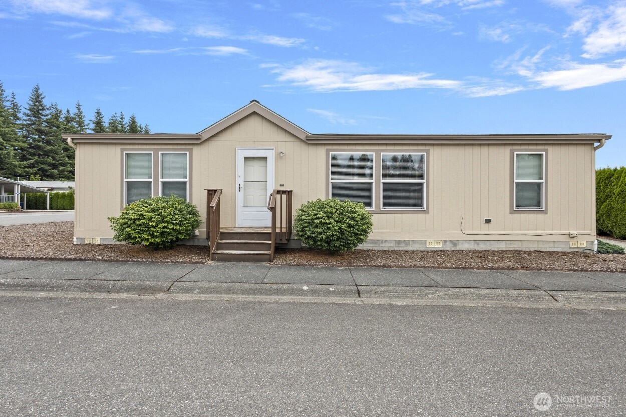 886 Carriage Court , Sedro Woolley, WA 98284