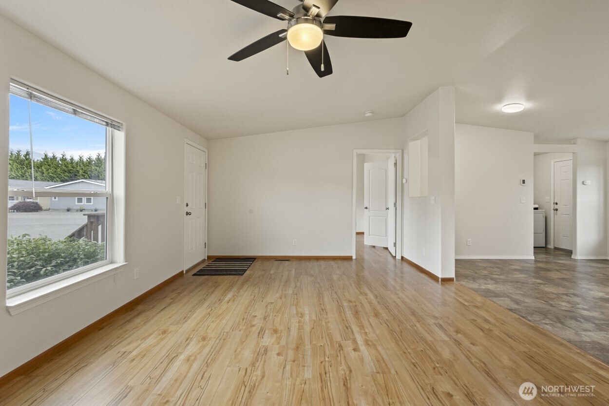 886 Carriage Court , Sedro Woolley, WA 98284