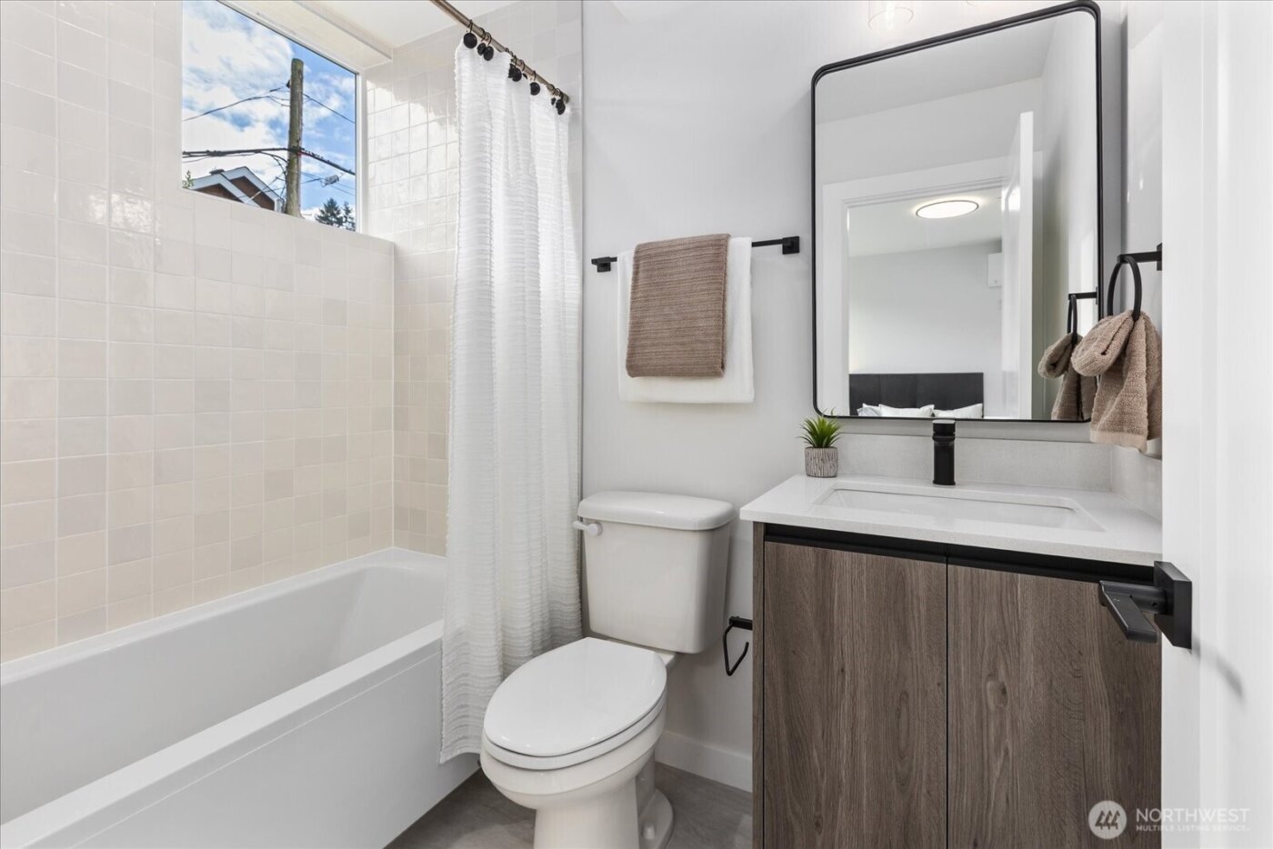 3110 Queen Anne Avenue N, Seattle, WA 98109