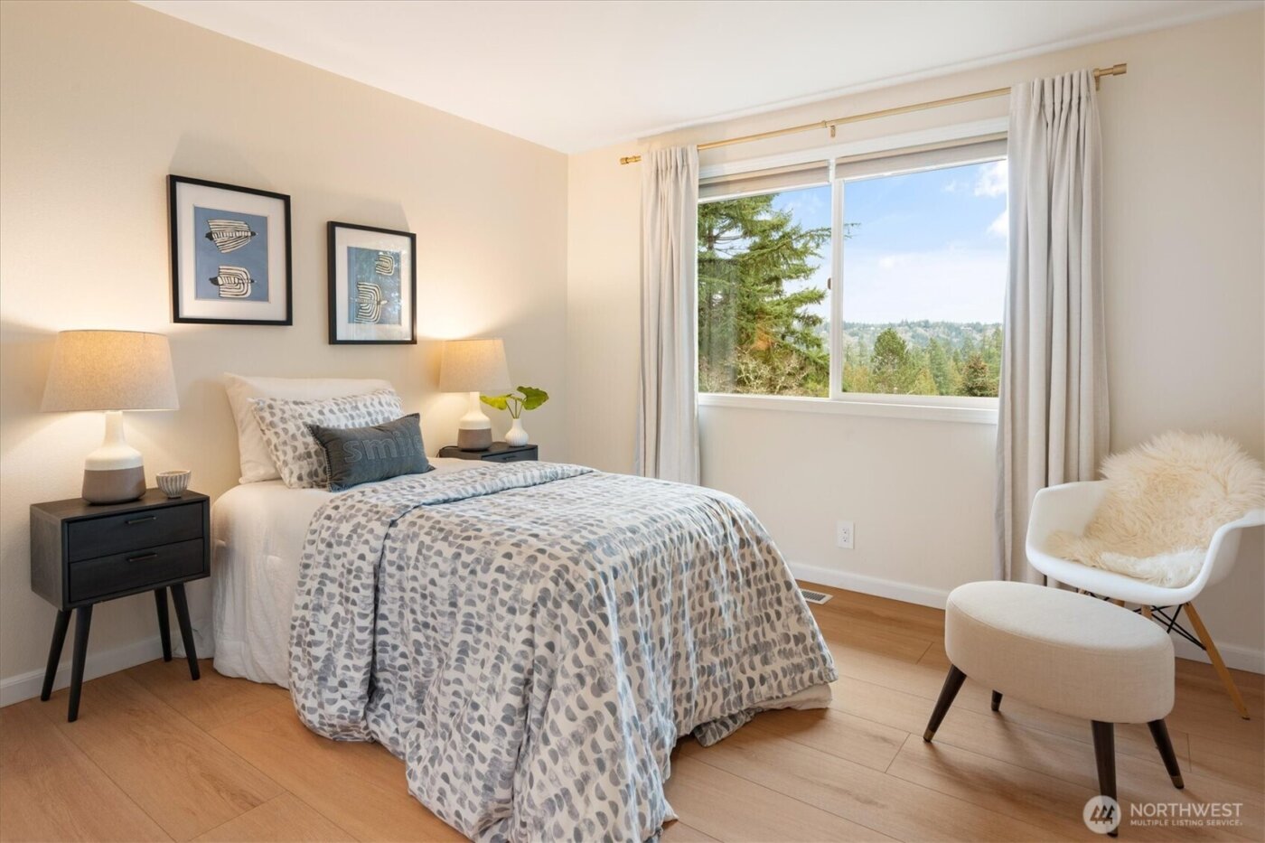 17603 NE 30th Place , Redmond, WA 98052