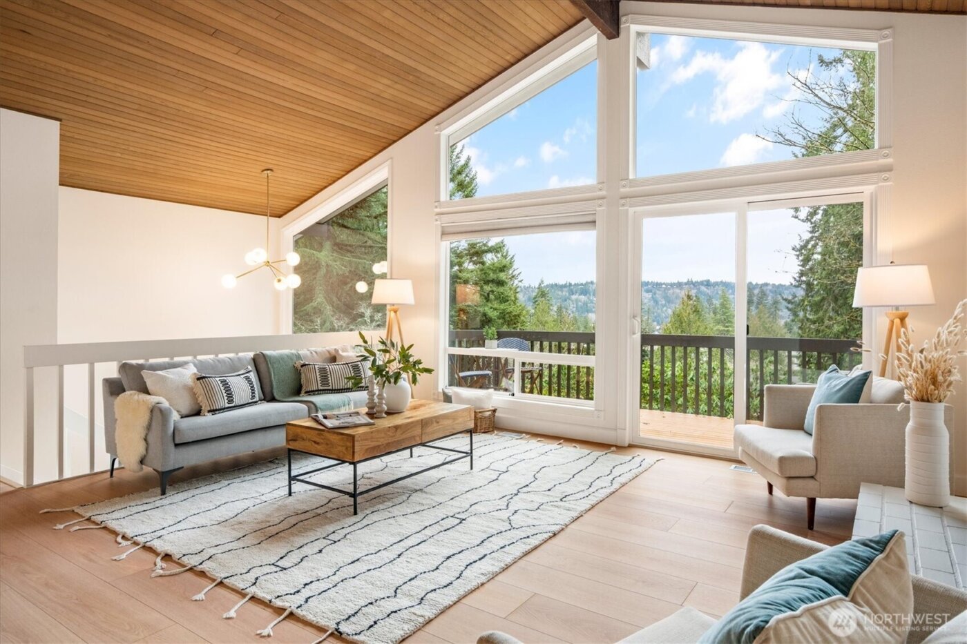 17603 NE 30th Place , Redmond, WA 98052