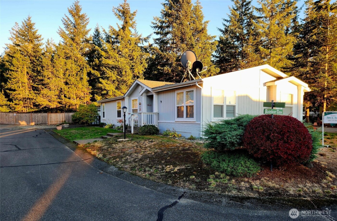 19 Christmas Tree Lane , Shelton, WA 98584