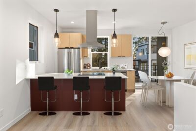 10746 Interlake Avenue N, Seattle, WA 98133 - Photo 3