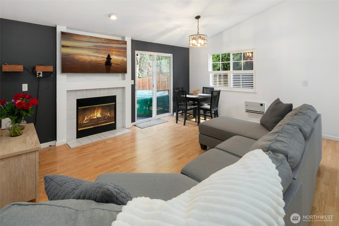 8215 1st Street SE, Lake Stevens, WA 98258-3392