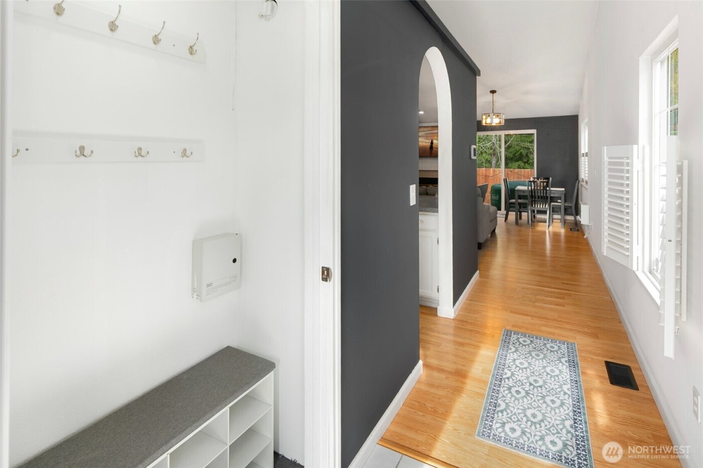 8215 1st Street SE, Lake Stevens, WA 98258-3392