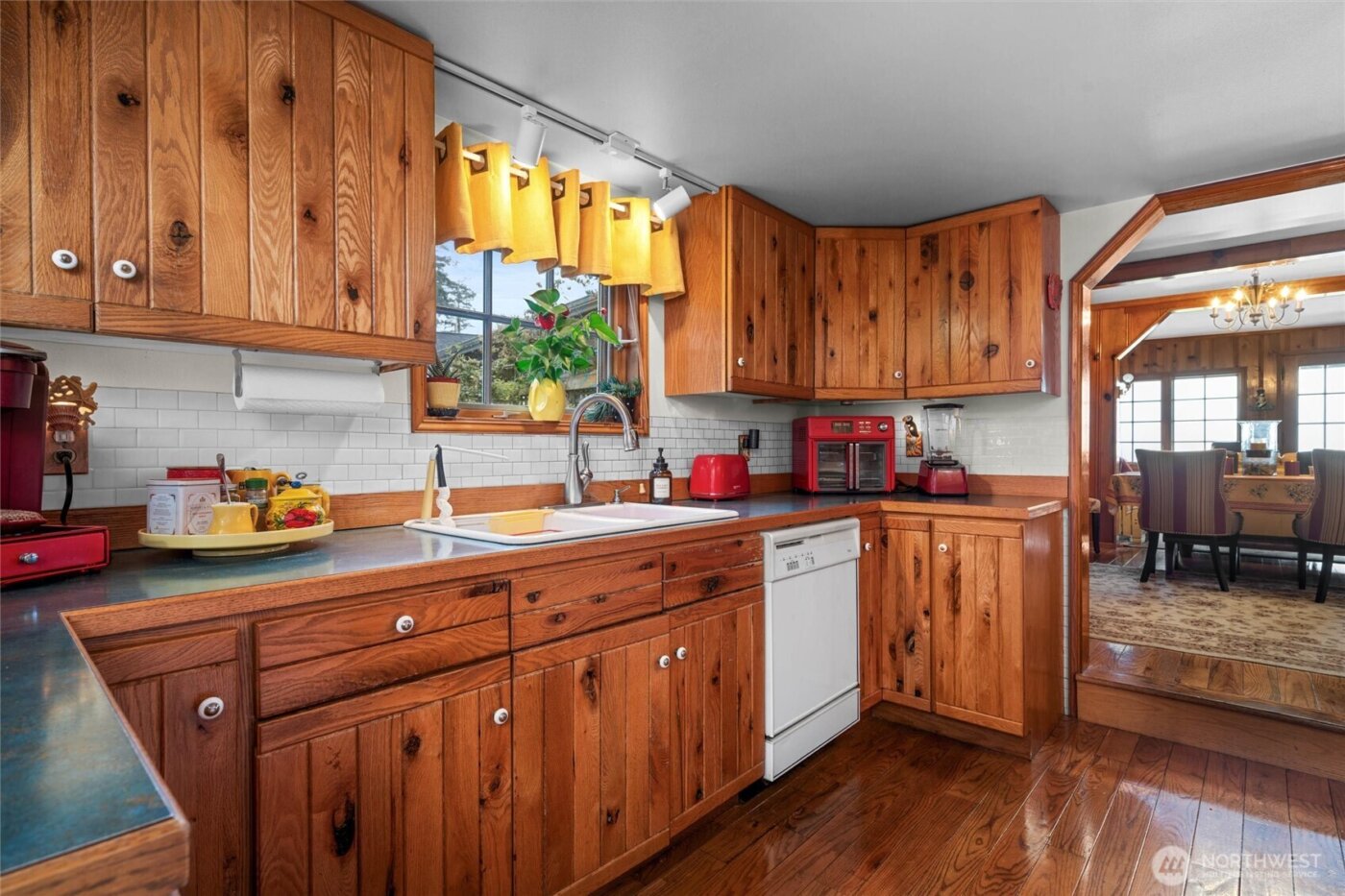 13197 Satterlee Rd , Anacortes, WA 98221