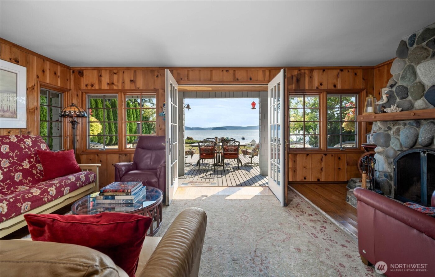 13197 Satterlee Rd , Anacortes, WA 98221