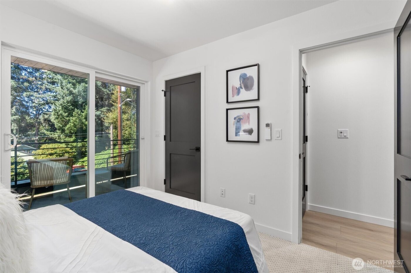 10736 Interlake Avenue N, Seattle, WA 98133