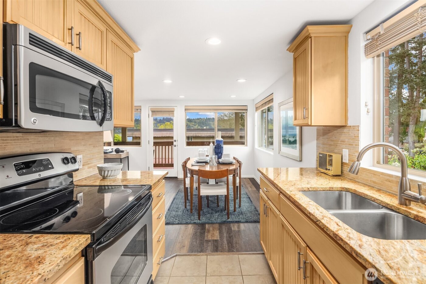 3834 175th Avenue NE #209, Redmond, WA 98052