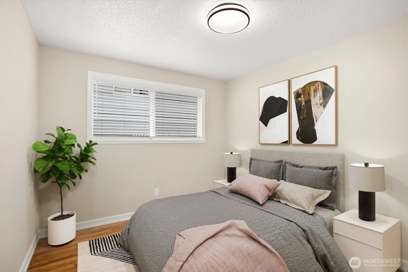 7226 33rd Avenue S, Seattle, WA 98118-3508