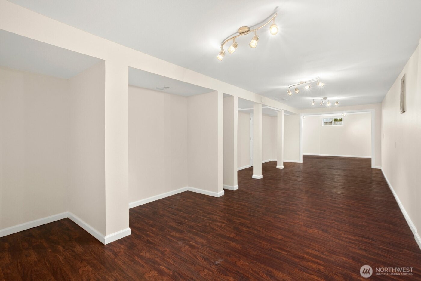 7226 33rd Avenue S, Seattle, WA 98118-3508