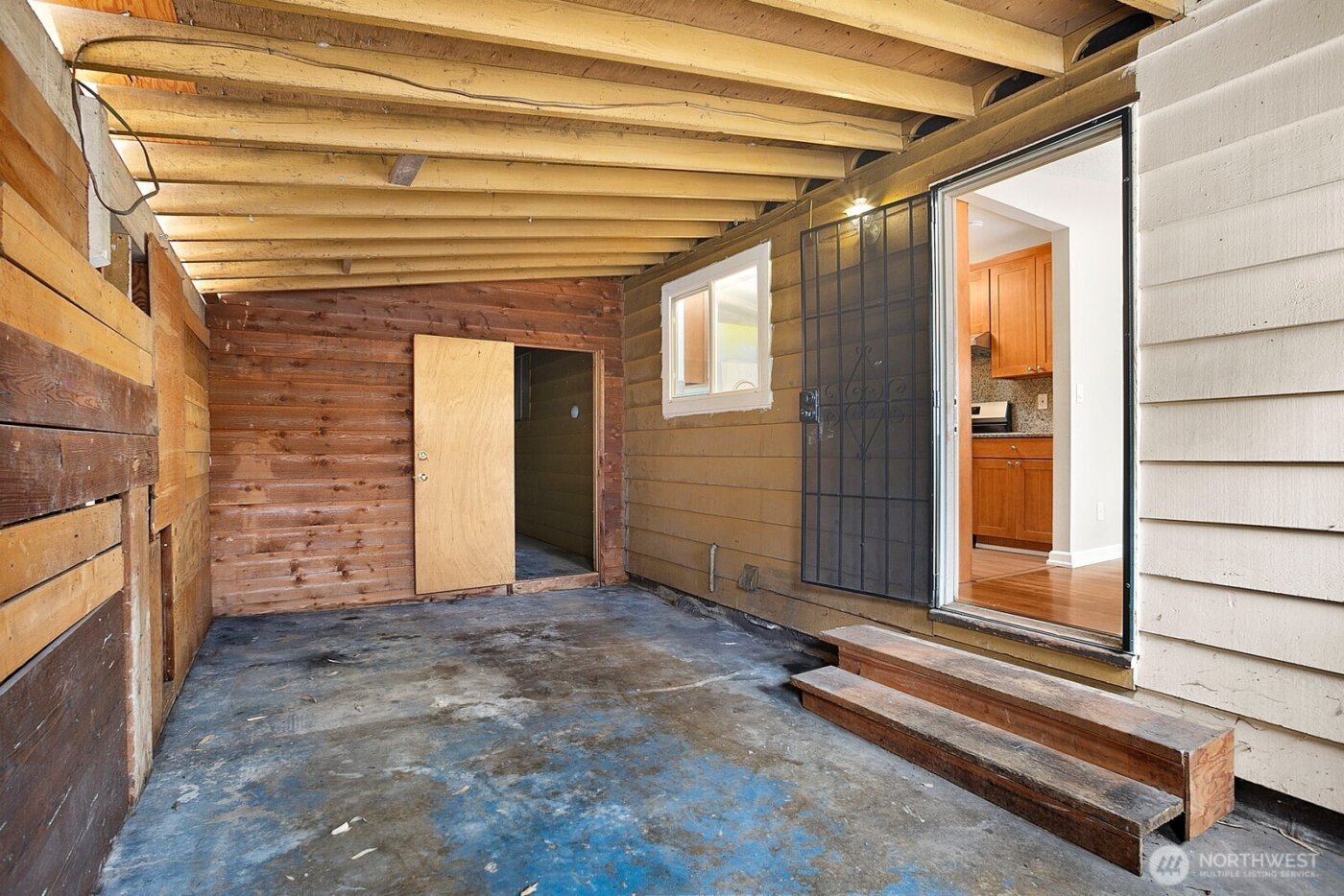 7226 33rd Avenue S, Seattle, WA 98118-3508