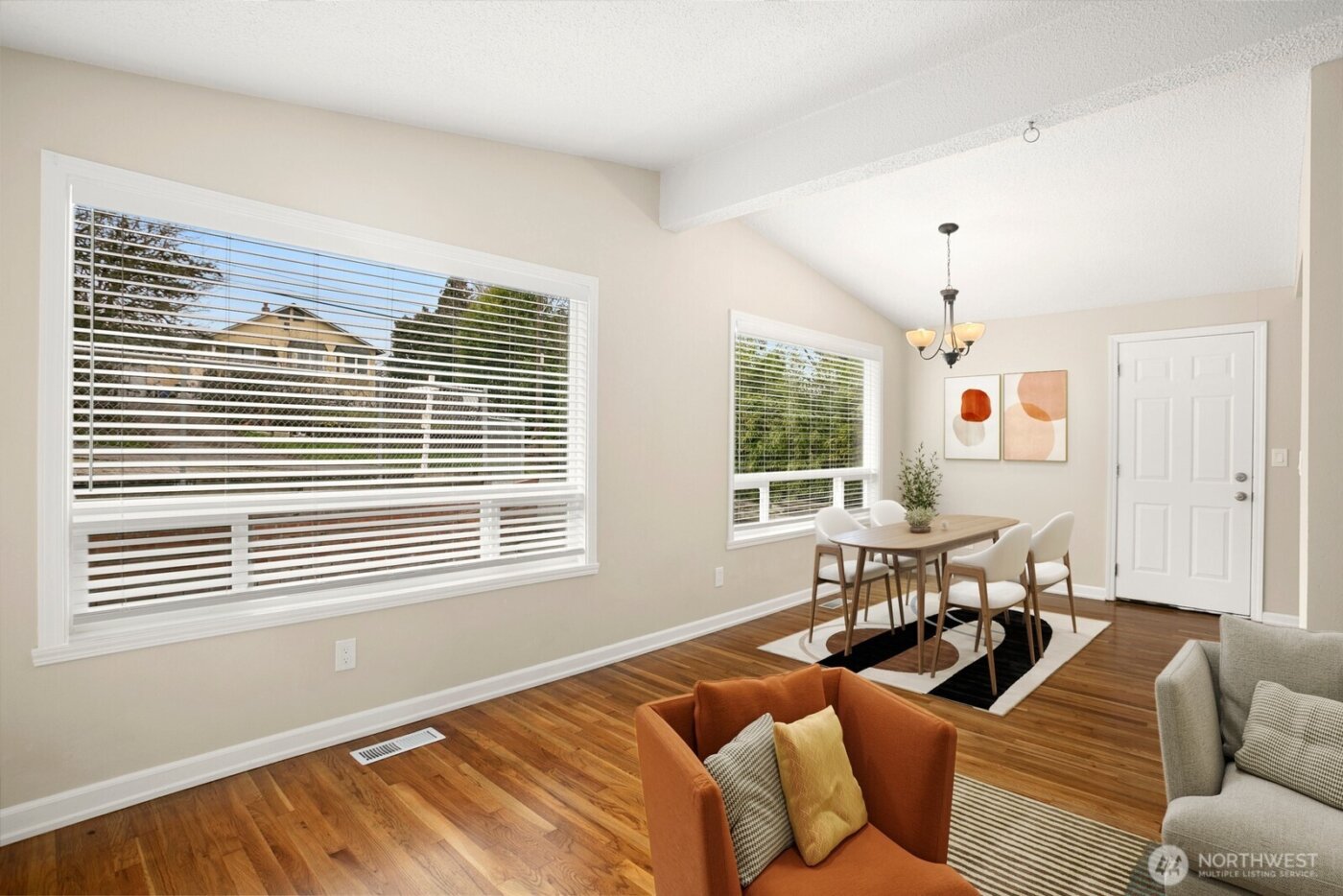 7226 33rd Avenue S, Seattle, WA 98118-3508