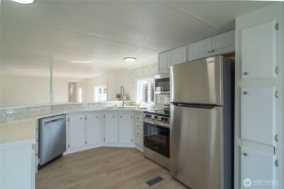 1908 W Marina Drive #9, Moses Lake, WA 98837 - Photo 14