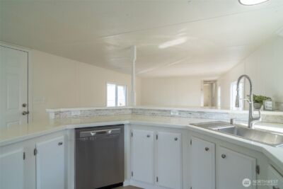 1908 W Marina Drive #9, Moses Lake, WA 98837 - Photo 17