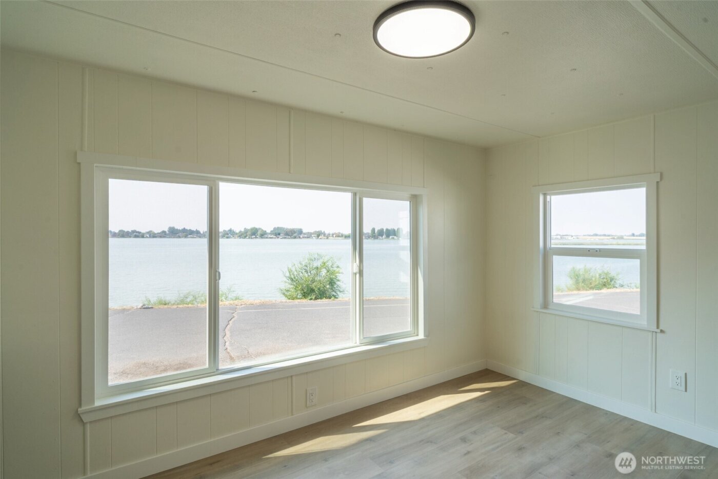 1908 W Marina Drive #9, Moses Lake, WA 98837