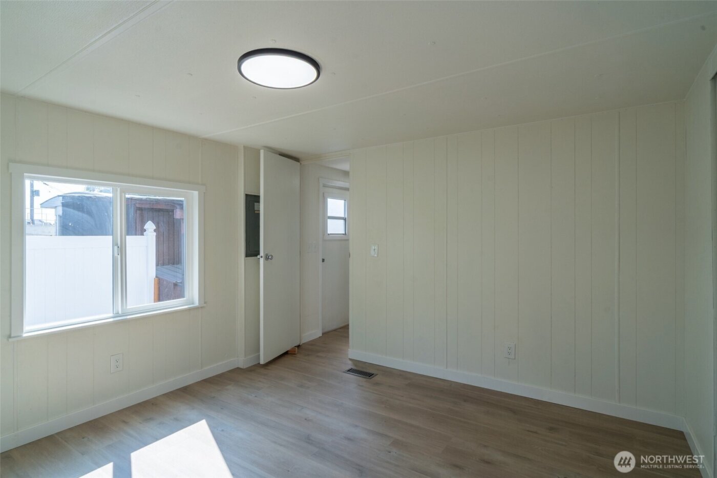 1908 W Marina Drive #9, Moses Lake, WA 98837