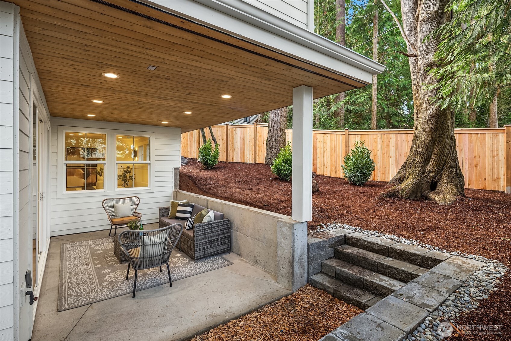 11814 NE 103rd Place , Kirkland, WA 98033