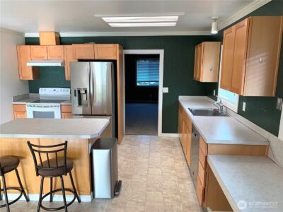 1020 S Fruitland , Puyallup, WA 98371 - Photo 6