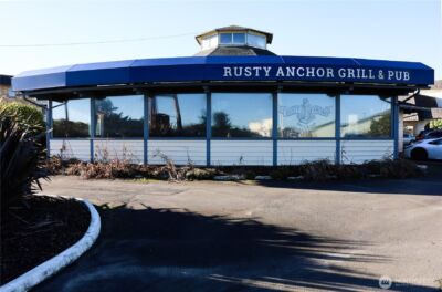 609 Ocean Shores Boulevard NW, Ocean Shores, WA 98569 - Photo 1