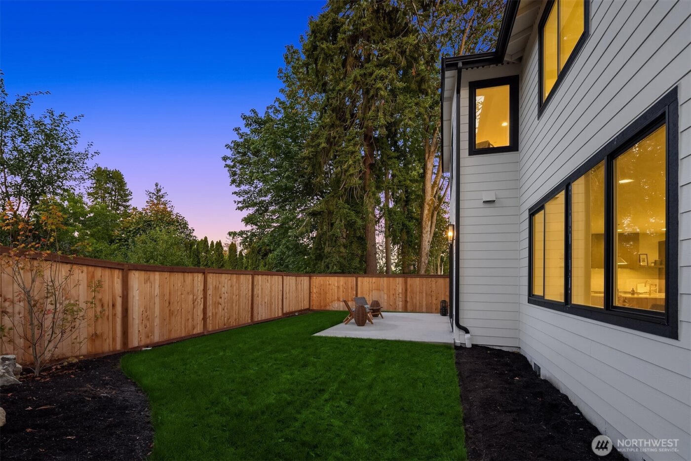 13662 NE 101st Street , Kirkland, WA 98033