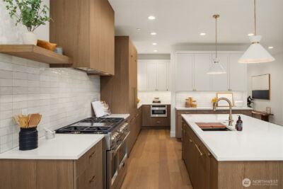 13662 NE 101st Street , Kirkland, WA 98033 - Photo 8