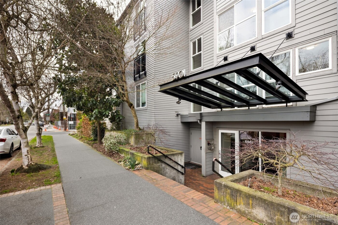 5901 Phinney Avenue N #206, Seattle, WA 98103