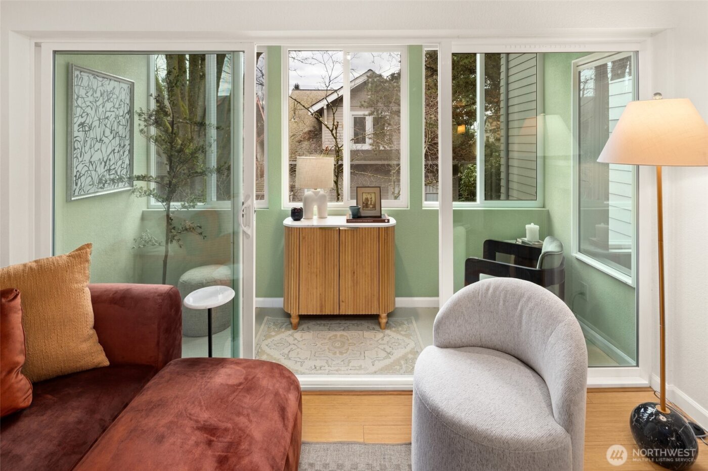 5901 Phinney Avenue N #206, Seattle, WA 98103