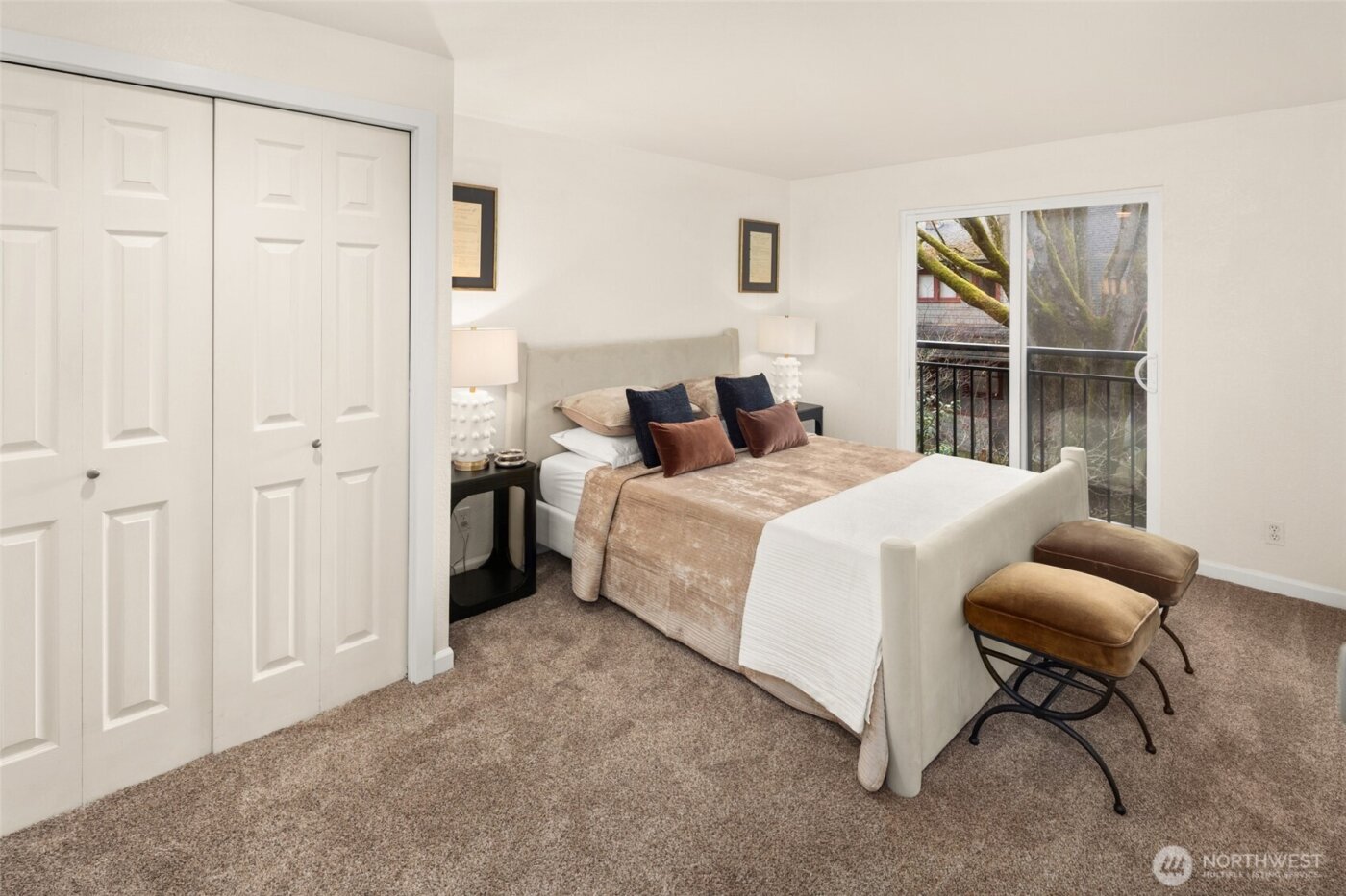 5901 Phinney Avenue N #206, Seattle, WA 98103