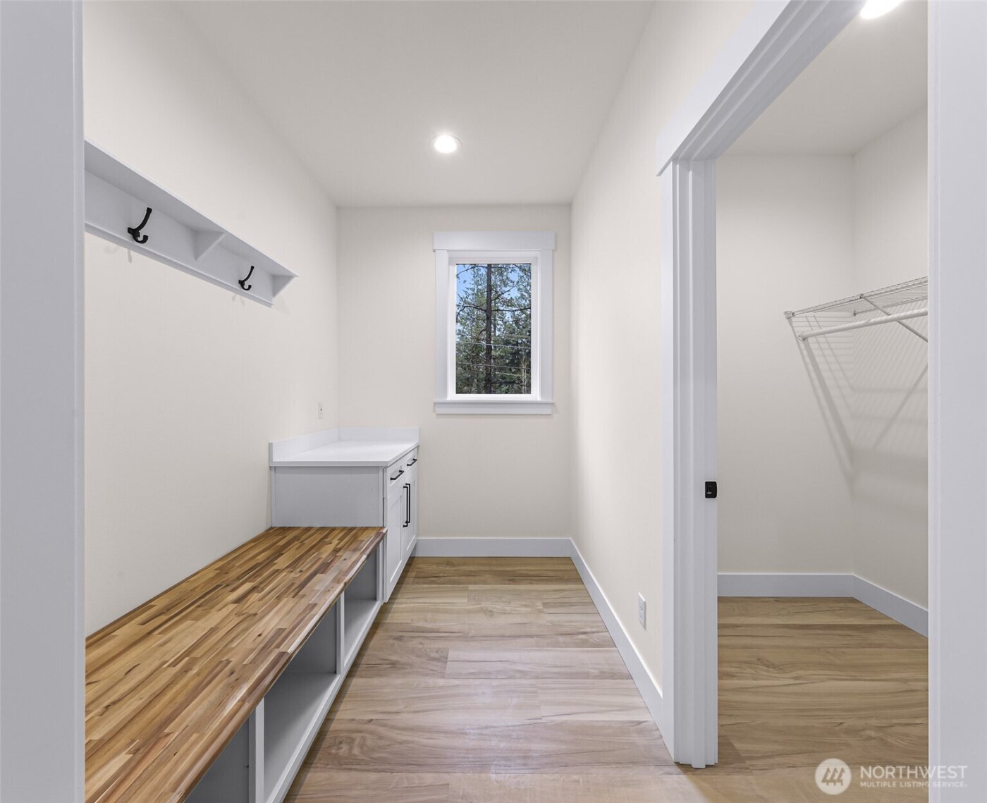 511 W 2nd Street , Cle Elum, WA 98922