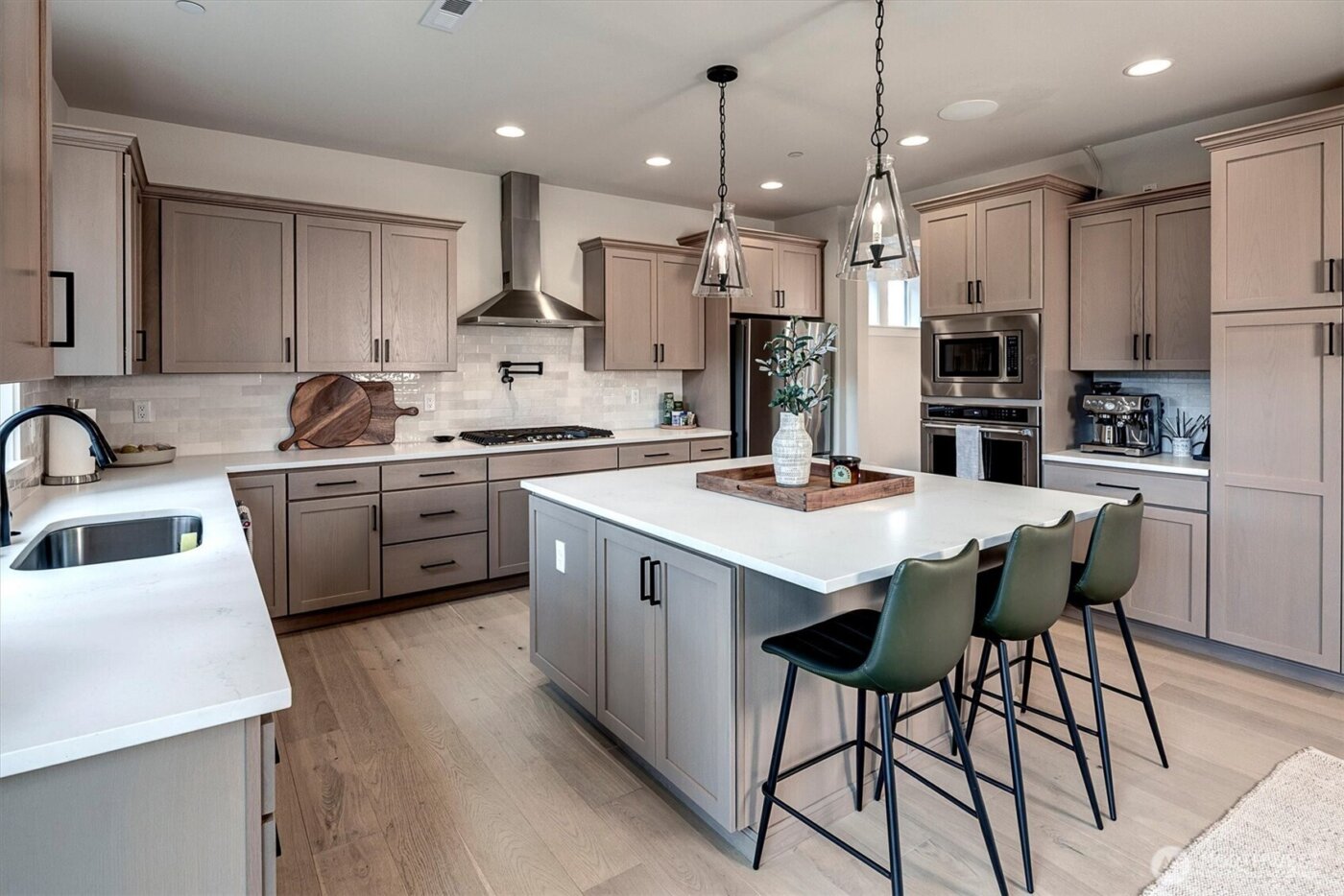 12143 NE 170th Place , Bothell, WA 98011