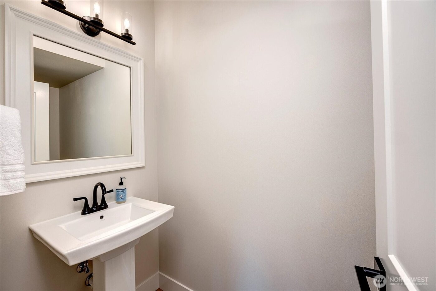 12143 NE 170th Place , Bothell, WA 98011
