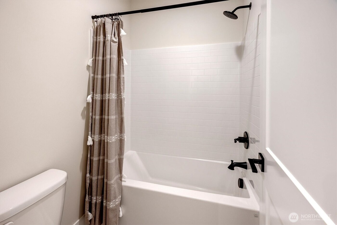 12143 NE 170th Place , Bothell, WA 98011