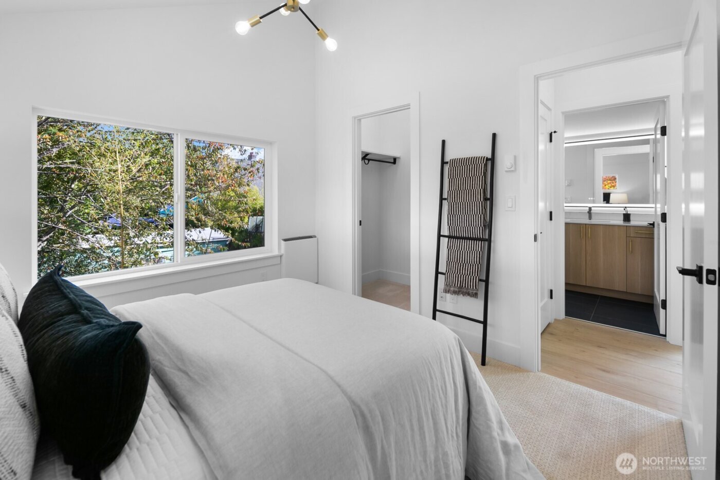 316 N 84th Street , Seattle, WA 98103