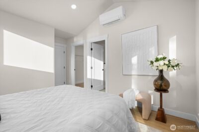 14308 Roslyn Place N, Seattle, WA 98133 - Photo 16