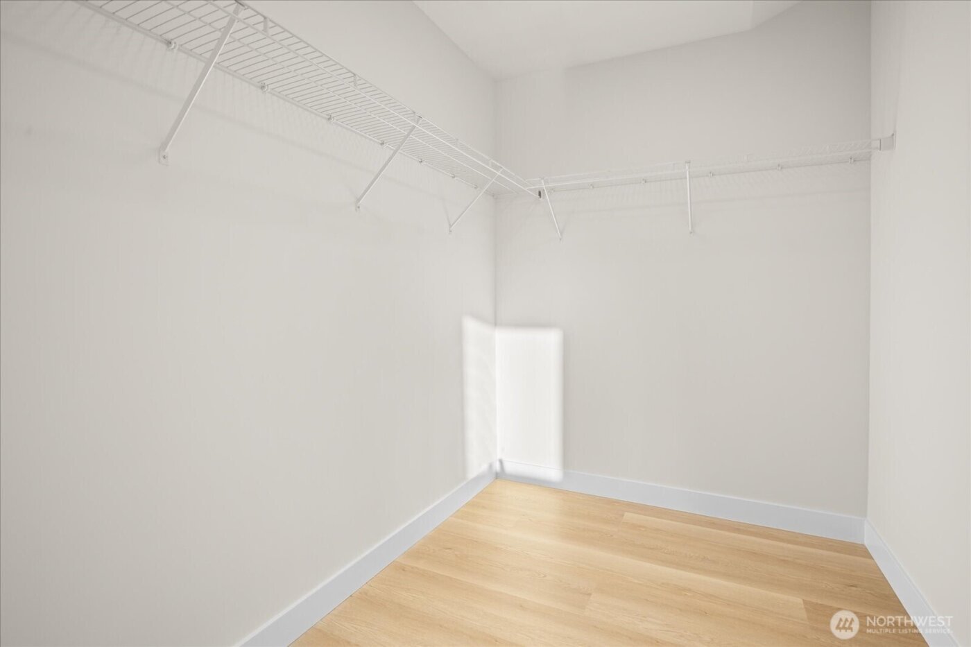 14308 Roslyn Place N, Seattle, WA 98133