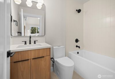 14308 Roslyn Place N, Seattle, WA 98133 - Photo 22