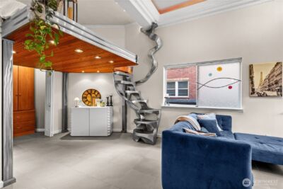 621 5th Avenue N #102, Seattle, WA 98109