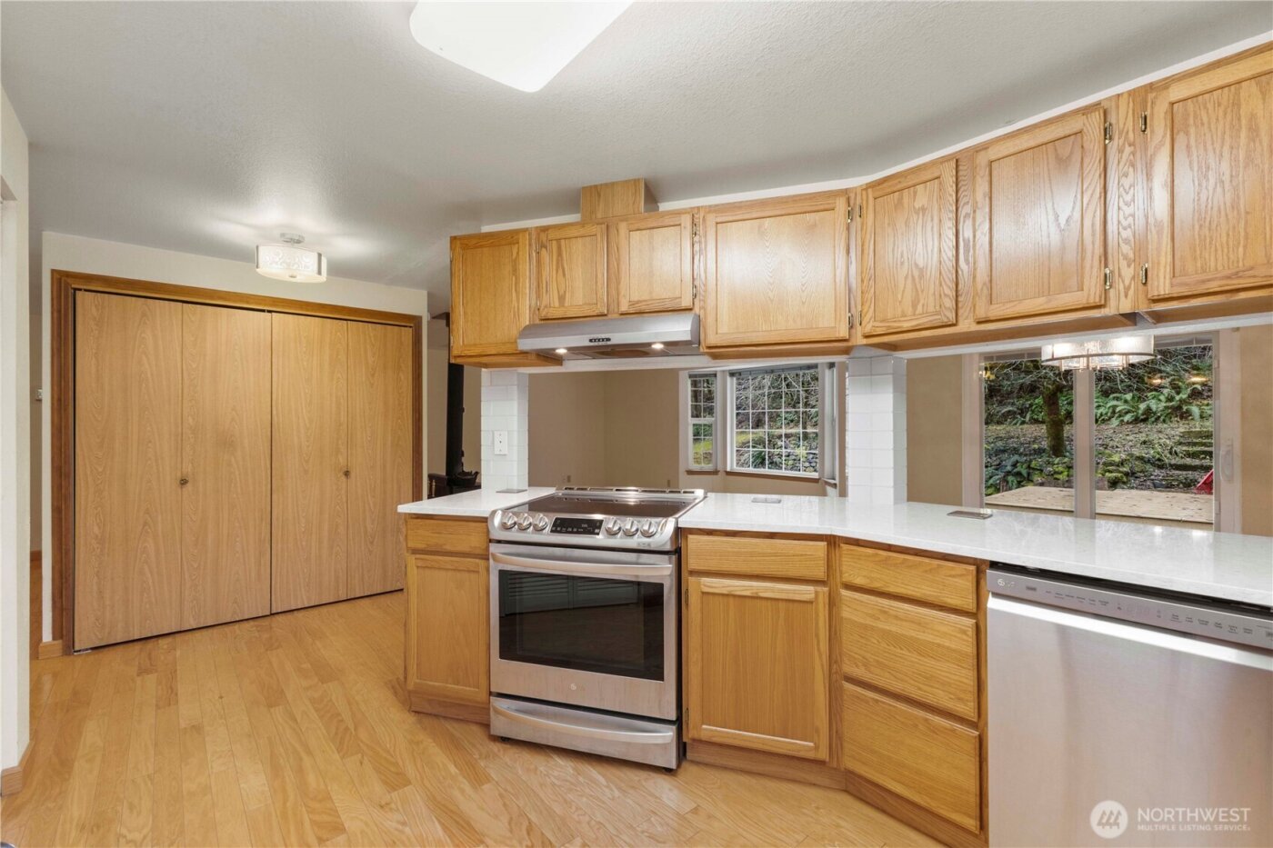 210 Country Estates Drive W, Rainier, WA 98576