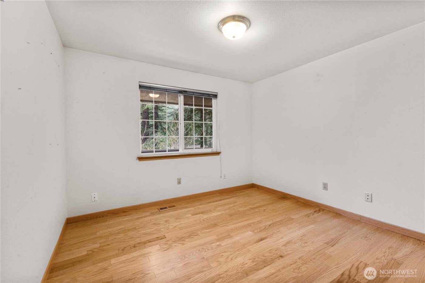 210 Country Estates Drive W, Rainier, WA 98576