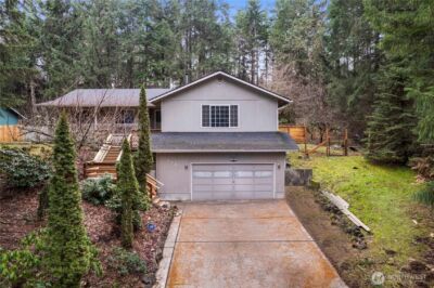 210 Country Estates Drive W, Rainier, WA 98576 - Photo 2