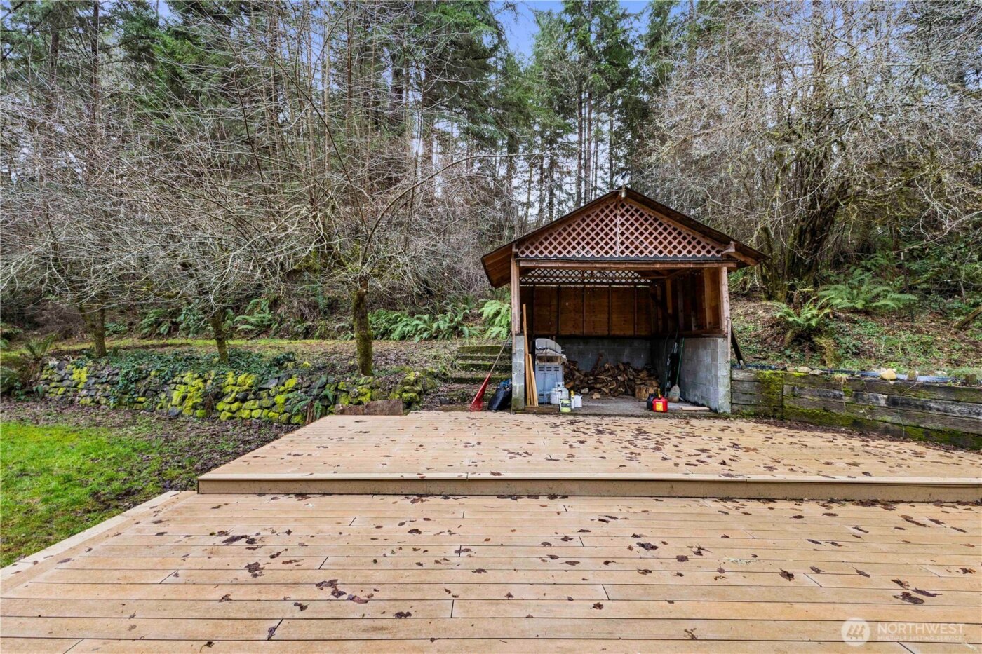 210 Country Estates Drive W, Rainier, WA 98576