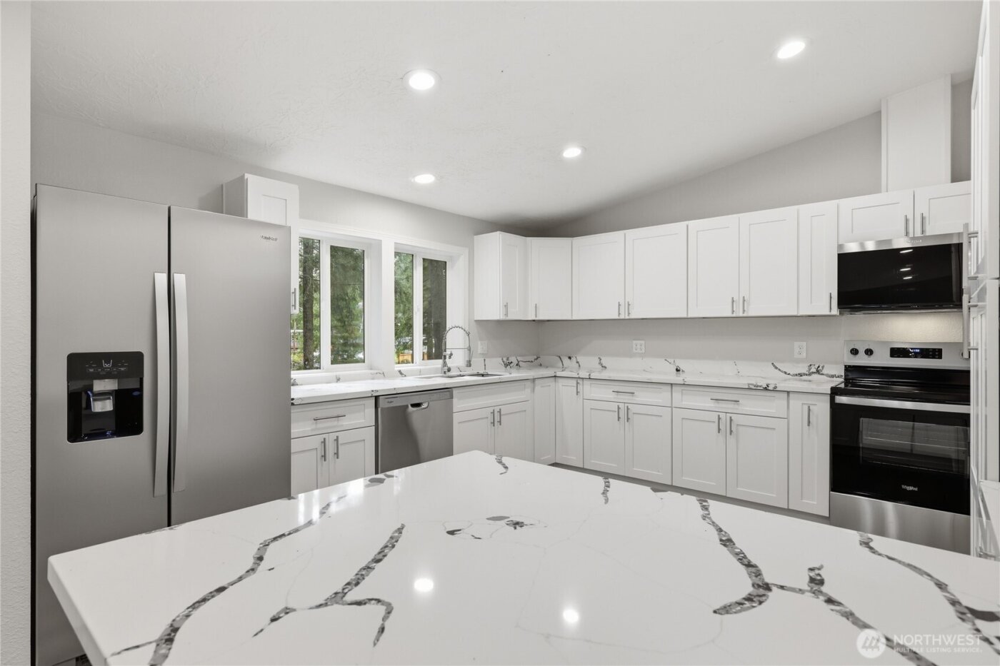 160 E Barnsby Place , Shelton, WA 98584