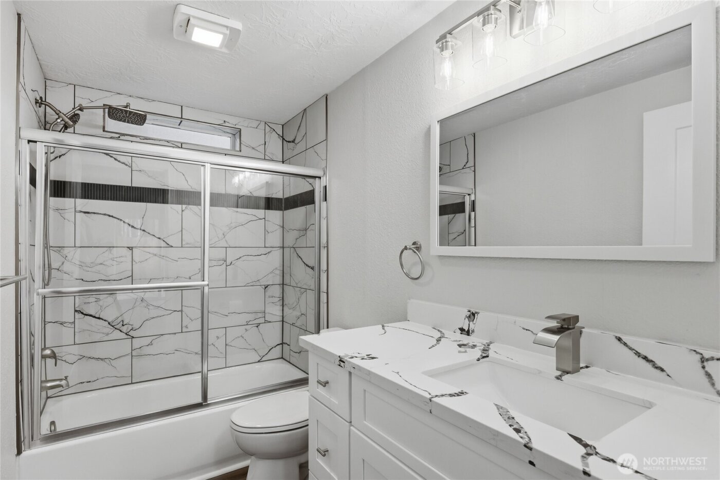 160 E Barnsby Place , Shelton, WA 98584